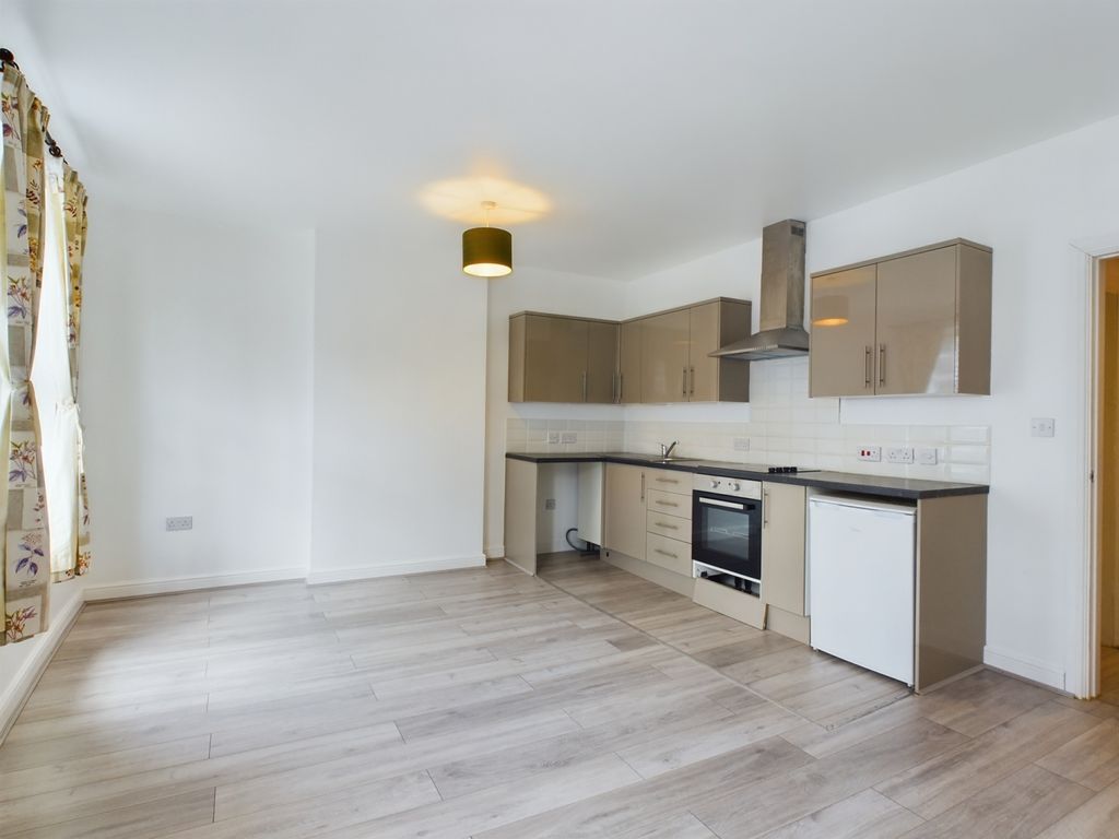 Property photo 1 of 5 Cam01721G0-Pr0059-Still005