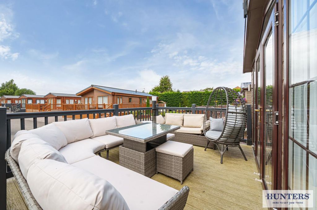 Property photo 2 of 16 7Dd267dc-39c8-48c5-95E4-663F98A85F8F.Jpg