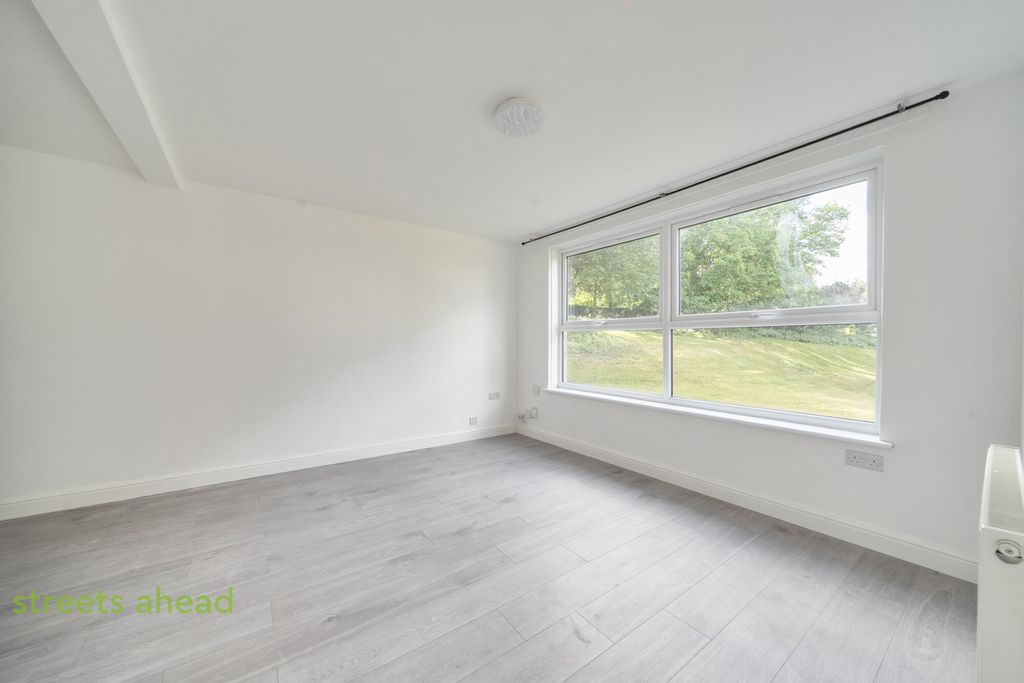 Property photo 1 of 15 B354A791-55Cb-40d...