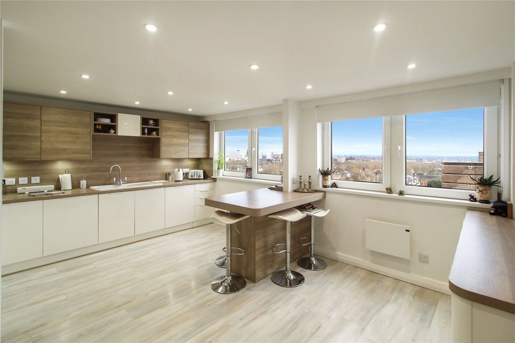 Property photo 3 of 18 Picture No. 12