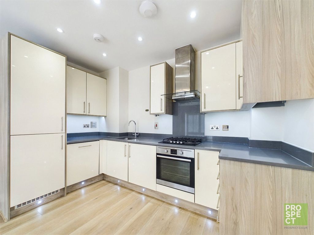 Property photo 3 of 12 Picture No. 11