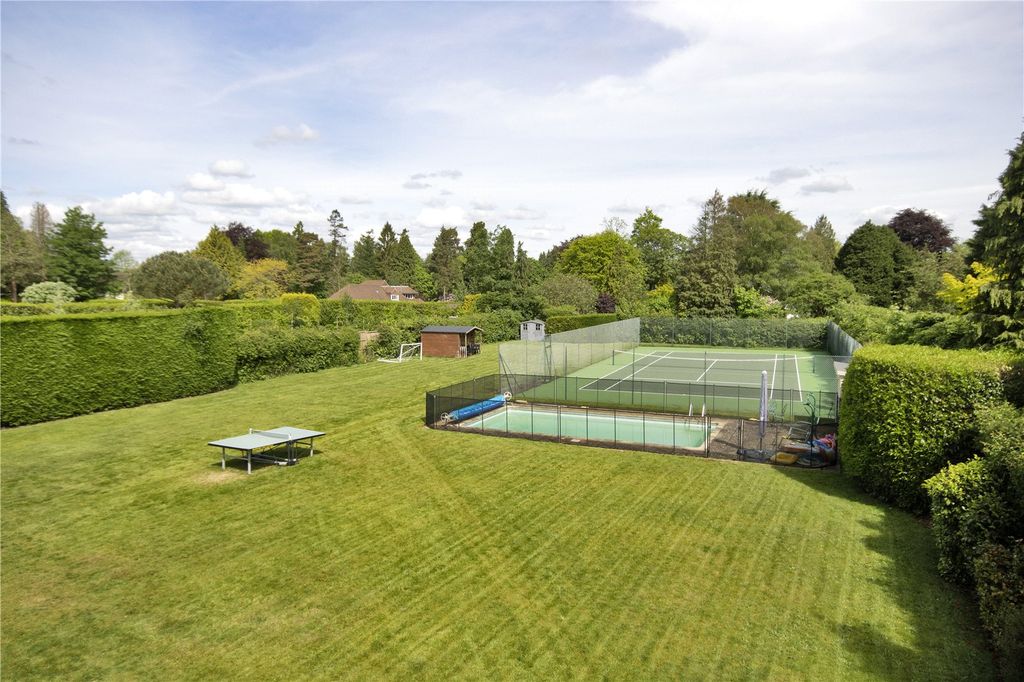 Property photo 2 of 15 Pool &amp; Tennis Court