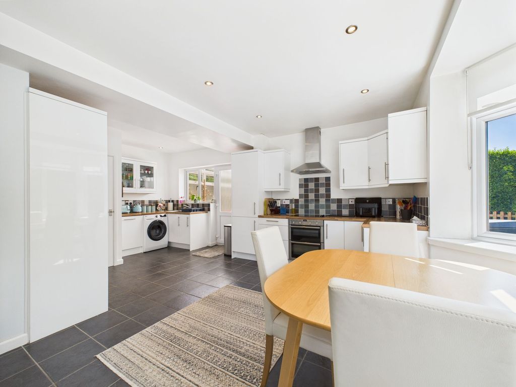 Property photo 2 of 29 Dining Kitchen