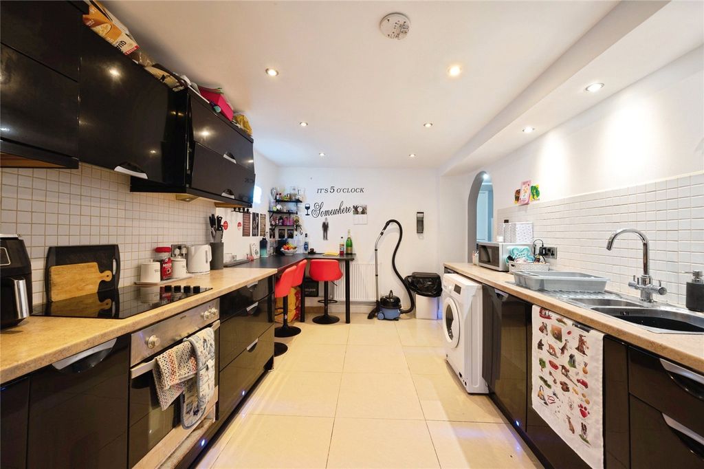 Property photo 2 of 13 Picture No. 38