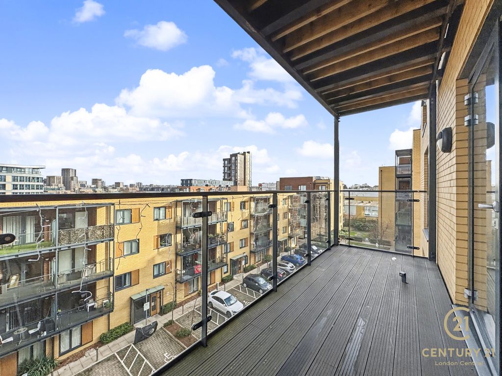 Property photo 3 of 22