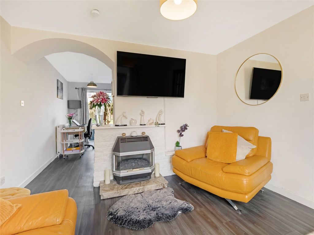 Property photo 3 of 21 Picture No. 04