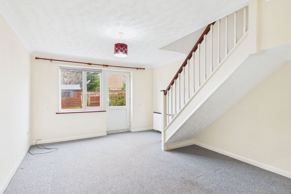 Property photo 3 of 6