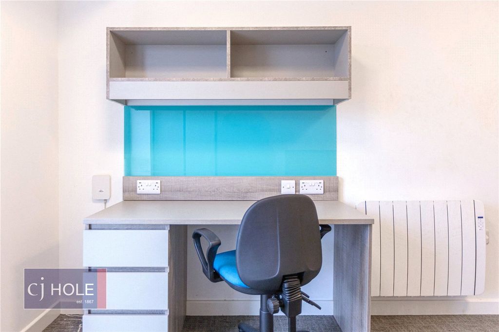 Property photo 2 of 8 Picture No. 03