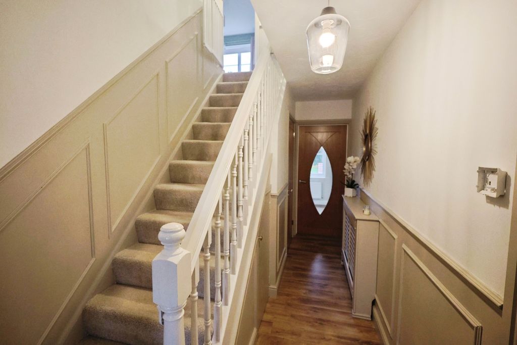 Property photo 2 of 20 Pbox-Img.Jpg