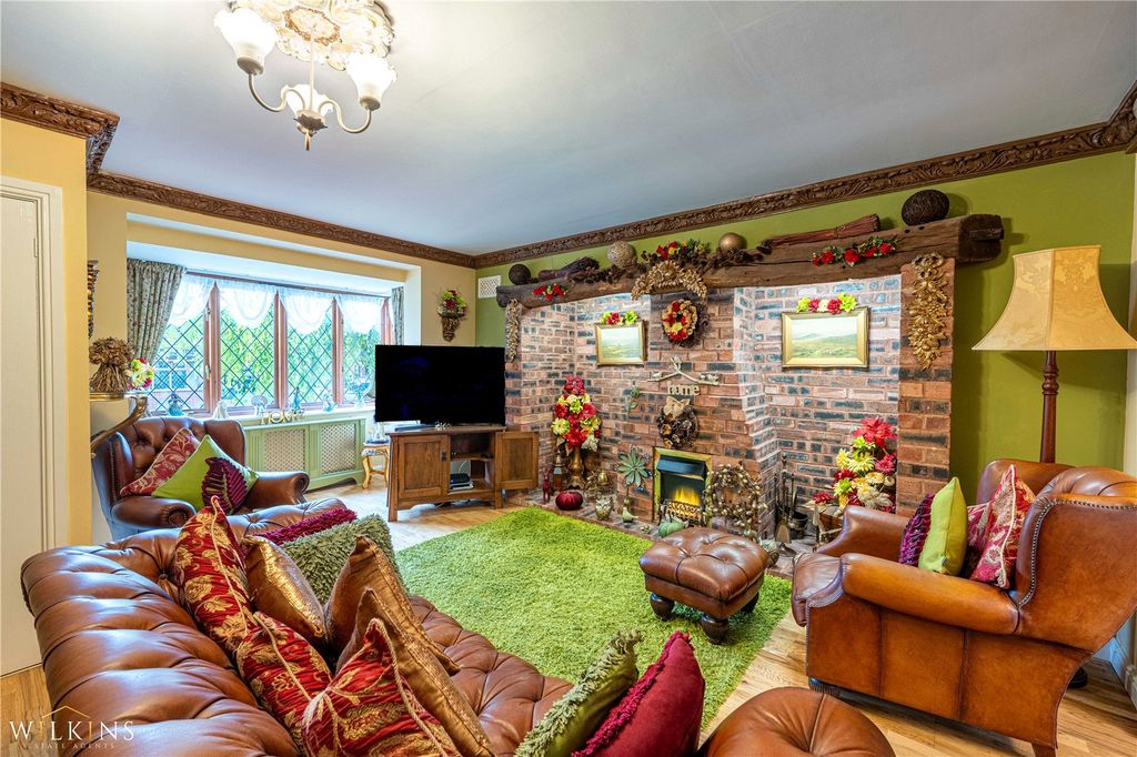 Property photo 2 of 33 Picture No. 08
