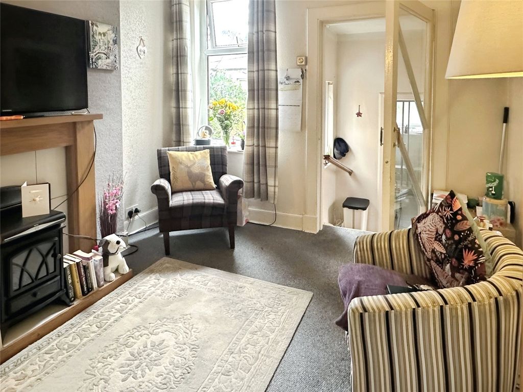 Property photo 2 of 11 Picture No. 29