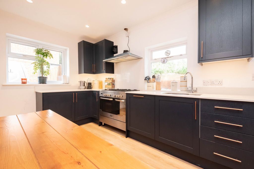 Property photo 3 of 20 Kitchen/Diner