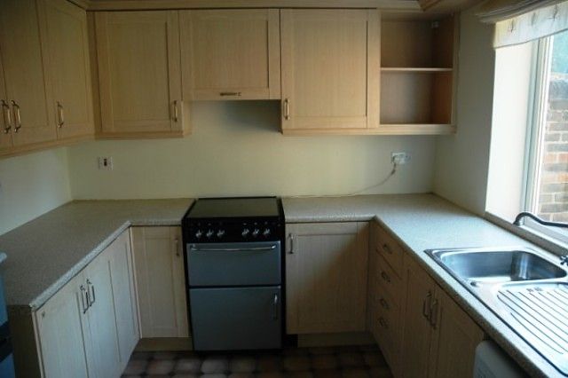 Property photo 3 of 5 Kitchen