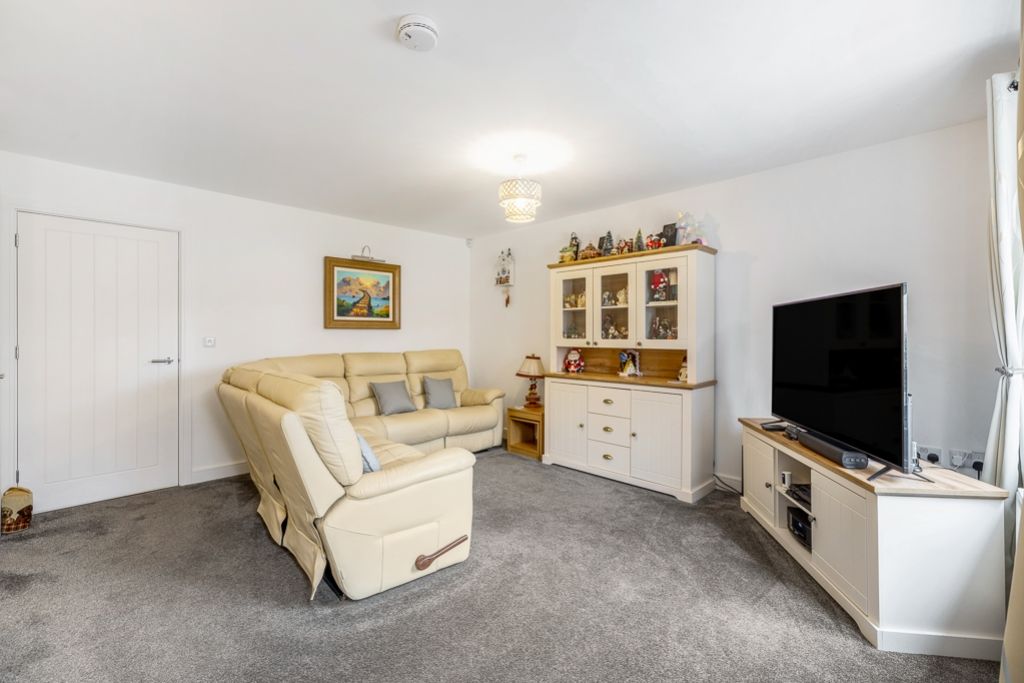 Property photo 2 of 27 6 Balderson Court (Weston)-19
