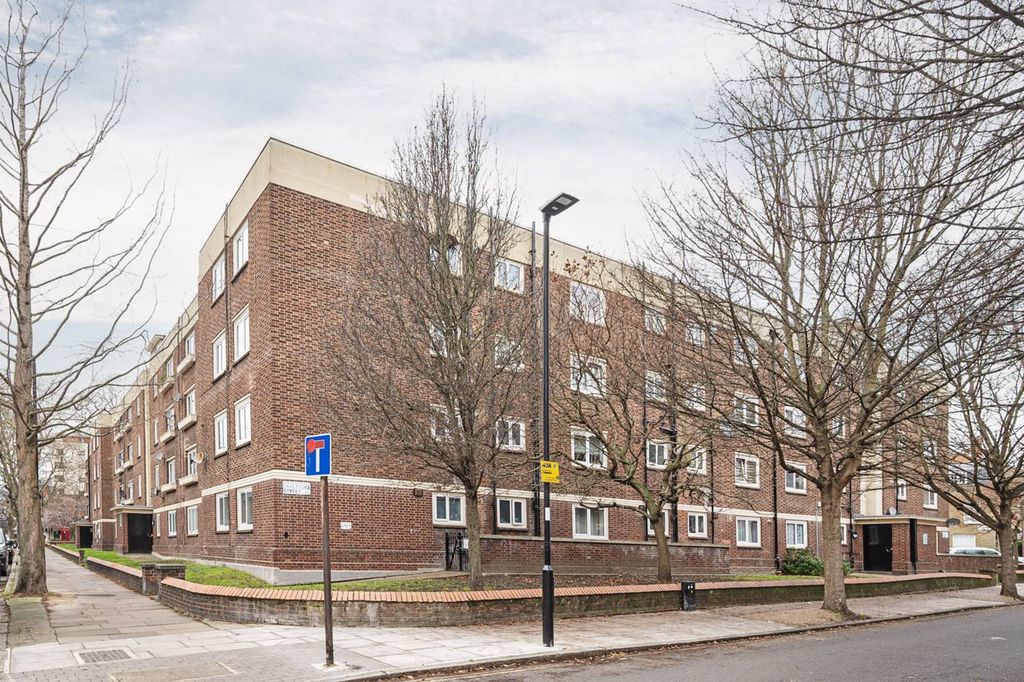 Property photo 2 of 9