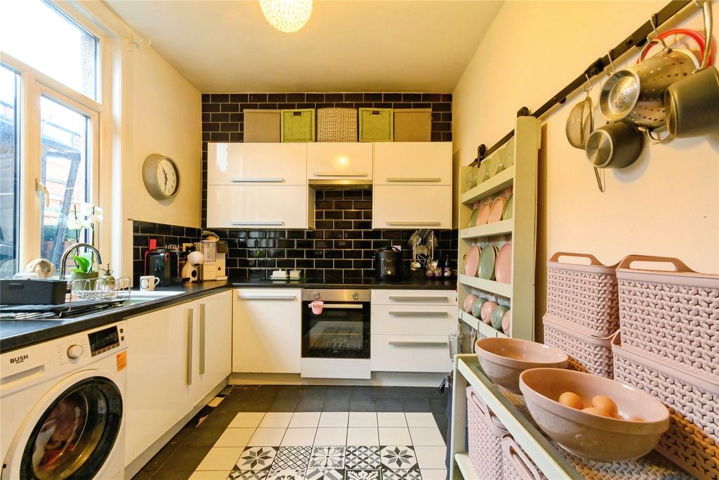 Property photo 3 of 15 Picture No. 07