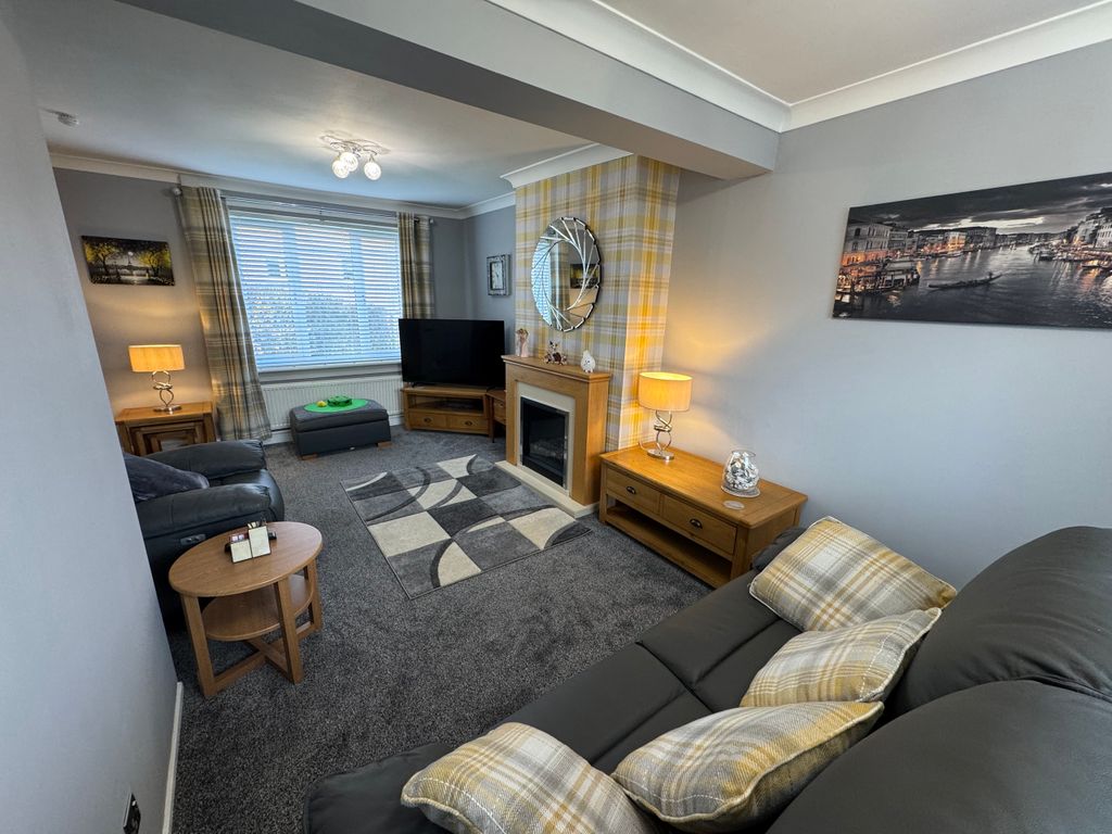 Property photo 3 of 17 3