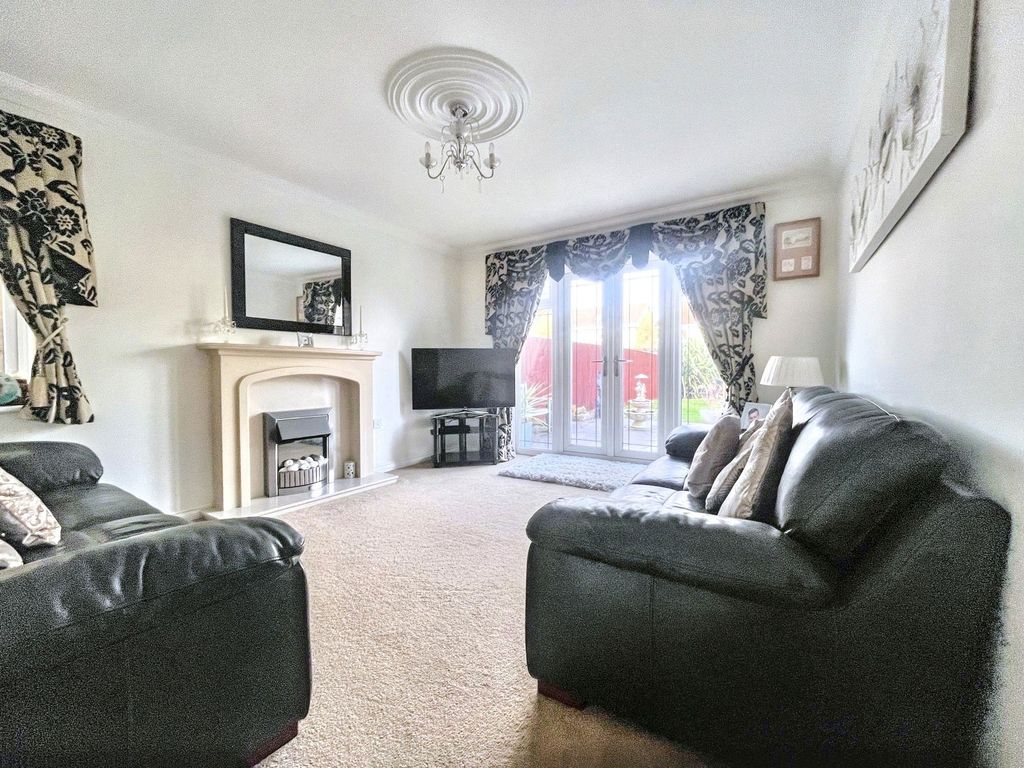 Property photo 3 of 23