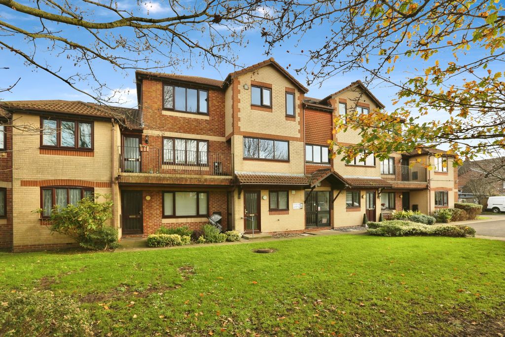 Property photo 1 of 20