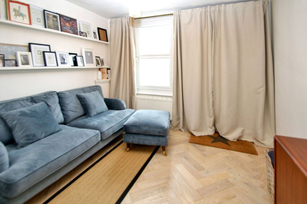 Property photo 3 of 13