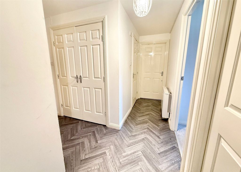 Property photo 3 of 20 Picture No. 11