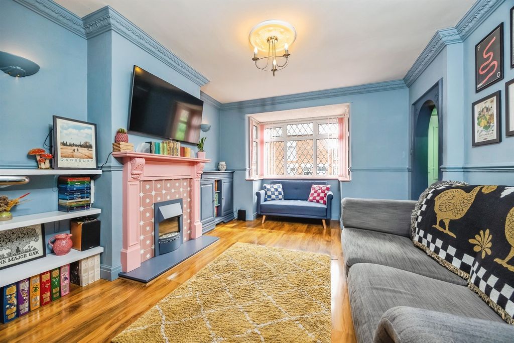 Property photo 2 of 17