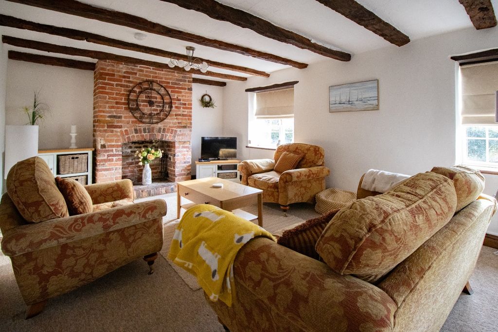 Property photo 2 of 20 4630058