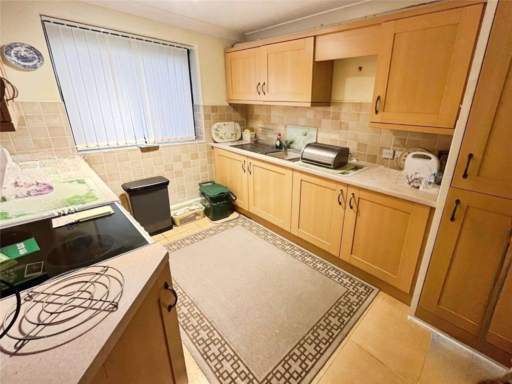 Additional image 5 of 2 bed flat for saleNesfield Road, Ilkeston, Derbyshire DE7