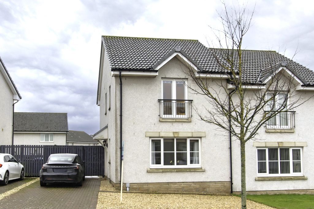 Property photo 1 of 22 Front Exterior