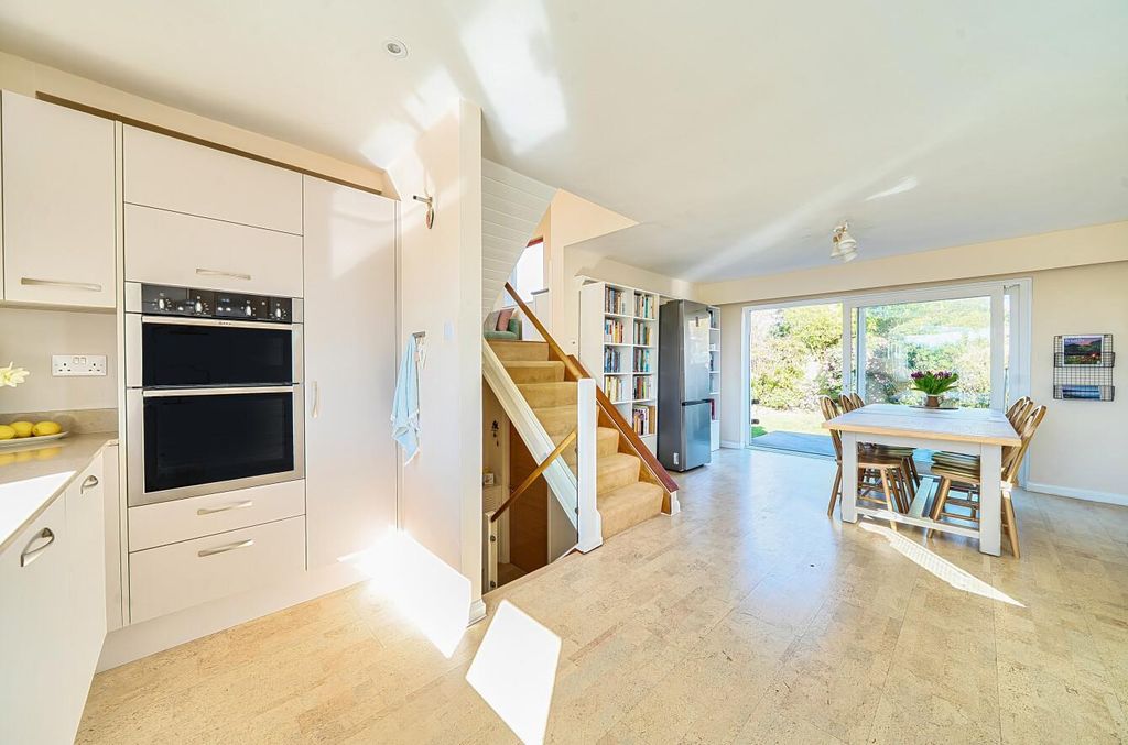 Property photo 3 of 22 Kitchen/Dining