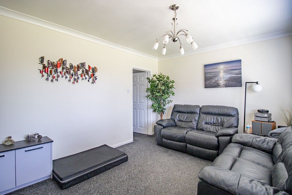 Property photo 2 of 24 5109223