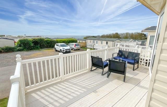 Property photo 1 of 20 Veranda