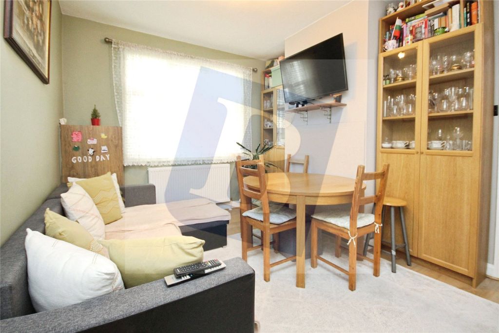 Property photo 3 of 9 Picture No. 02
