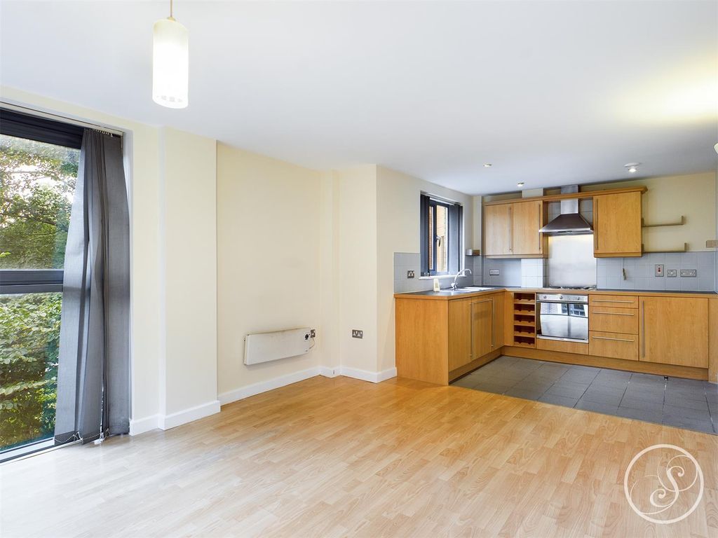 Property photo 3 of 7 Cam00408P1-Pr0281-Still03.Jpg