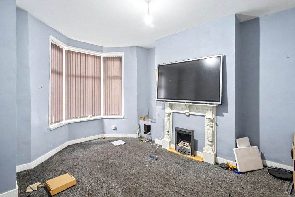 Property photo 2 of 16