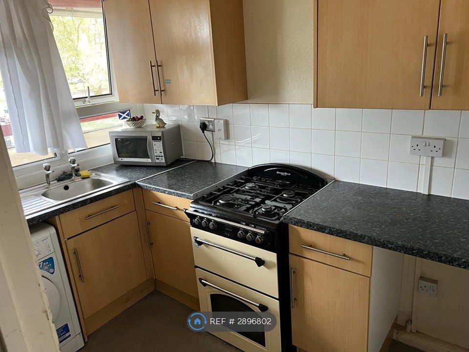 Property photo 2 of 3
