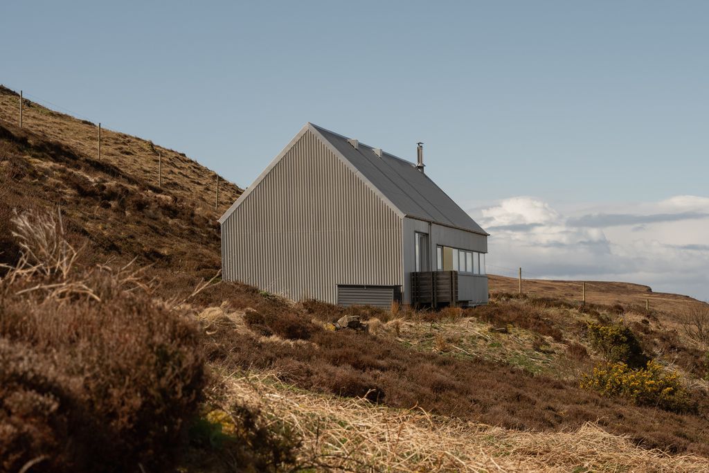 Property photo 1 of 20 342400 - Tin House, Milovaig-6.Jpg