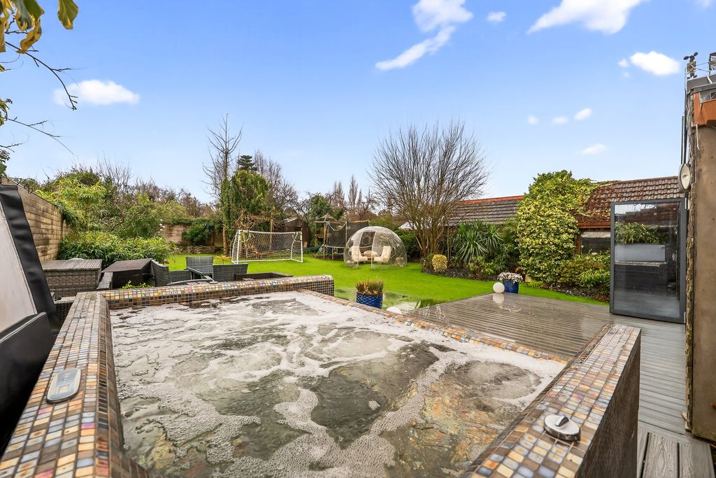 Property photo 2 of 36 Hot Tub