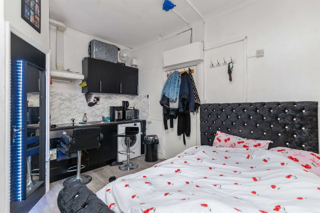 Property photo 2 of 2