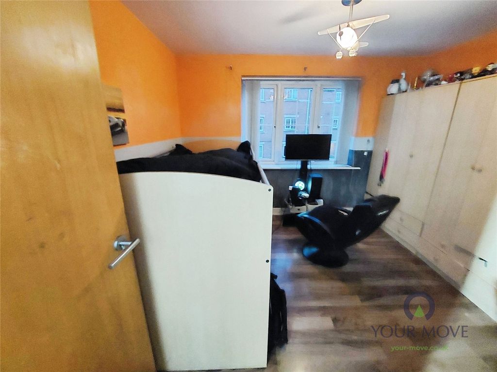 Property photo 3 of 6 Picture No. 01