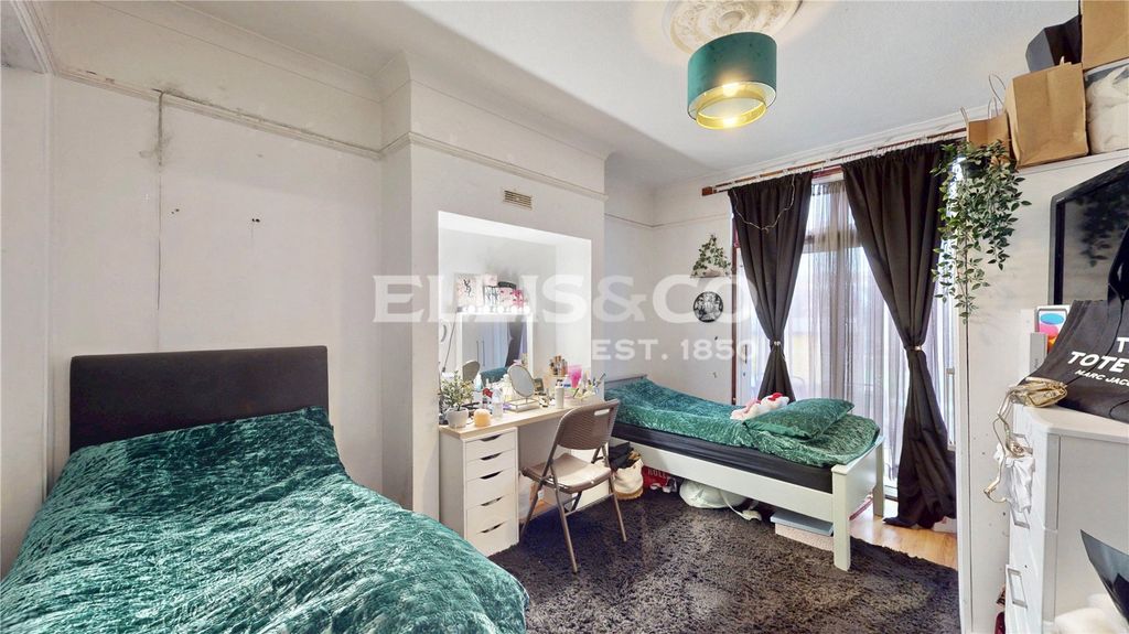 Property photo 3 of 11 Picture No. 19