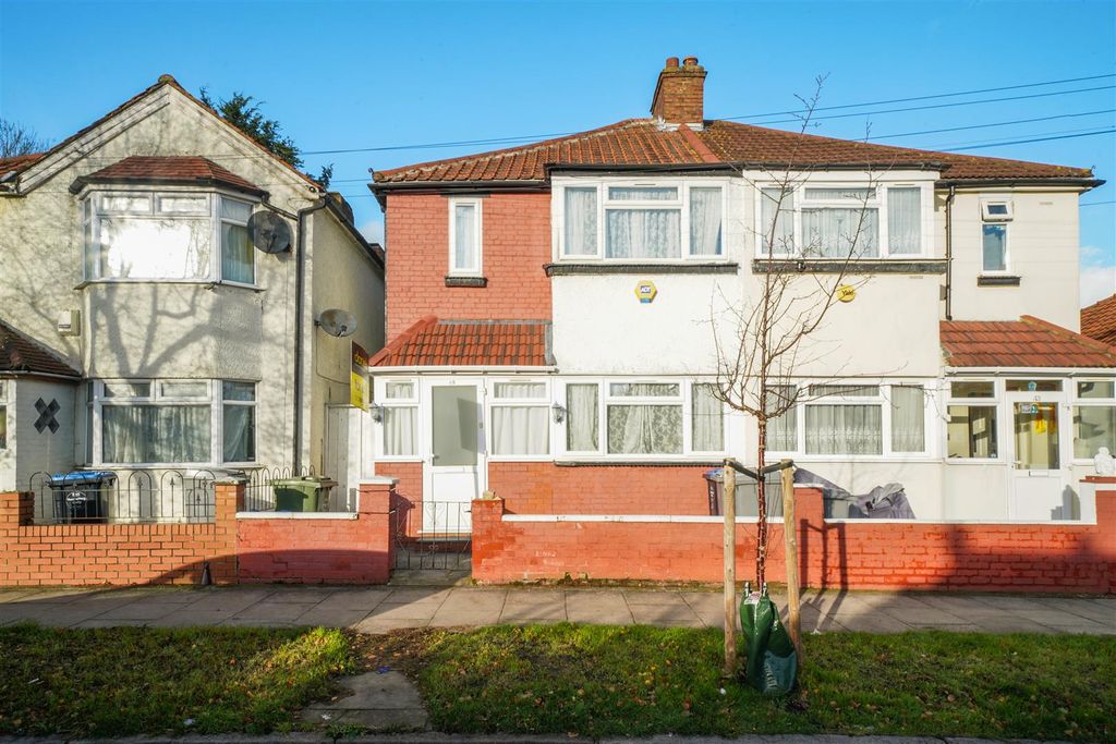 Property photo 1 of 11 45 Beaumont Avenue - 36Phnfoi5Mn7Xrb9Pxte.Jpg