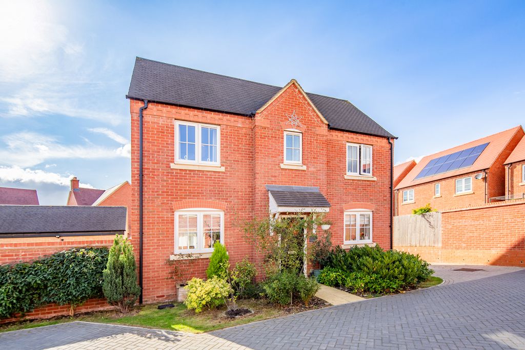 Property photo 1 of 24 Front