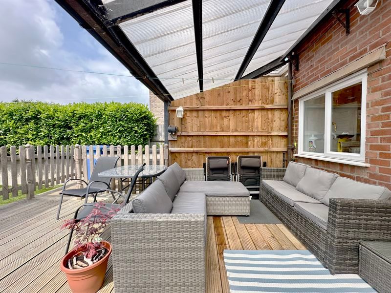 Property photo 2 of 12 Decking