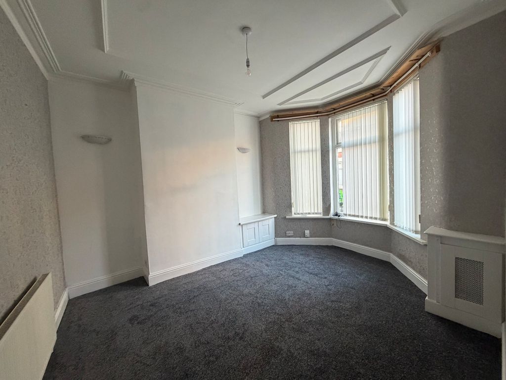 Property photo 2 of 21 Picture No. 43