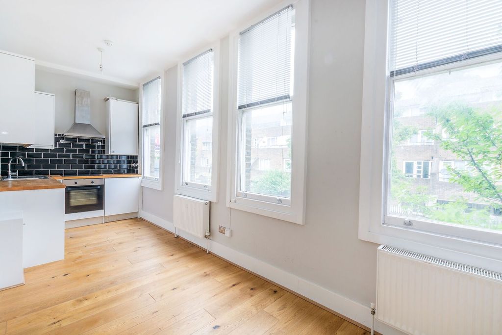 Property photo 1 of 3