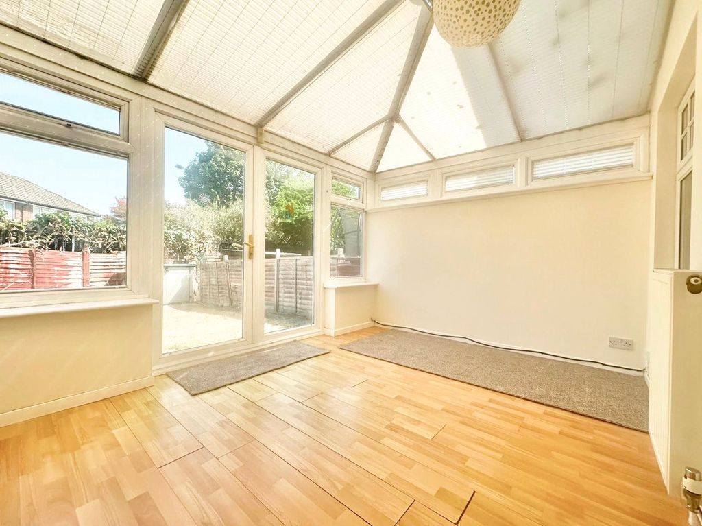 Property photo 3 of 13 Conservatory