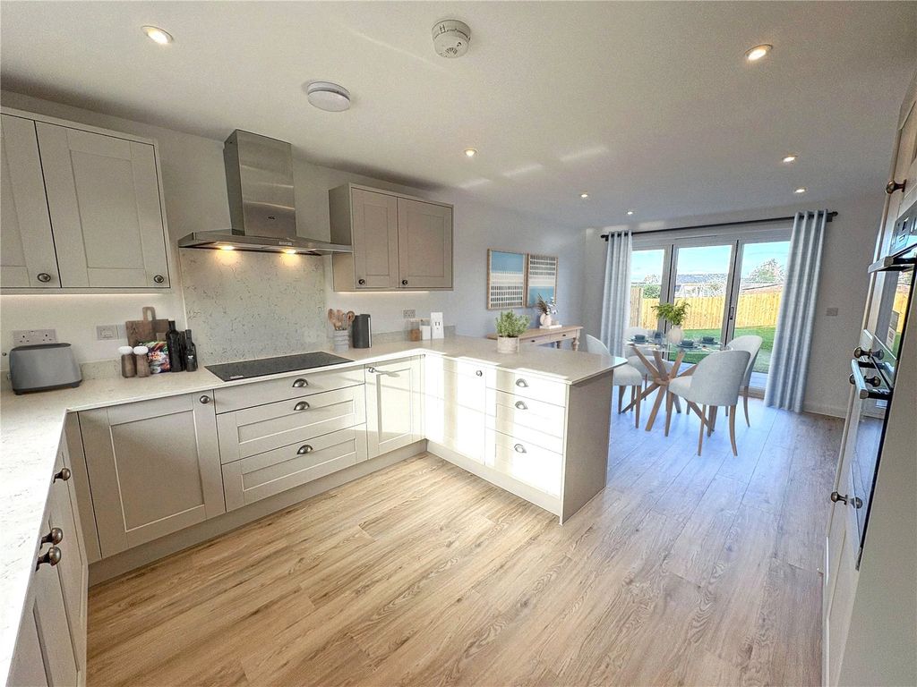 Property photo 3 of 15 Picture No. 30