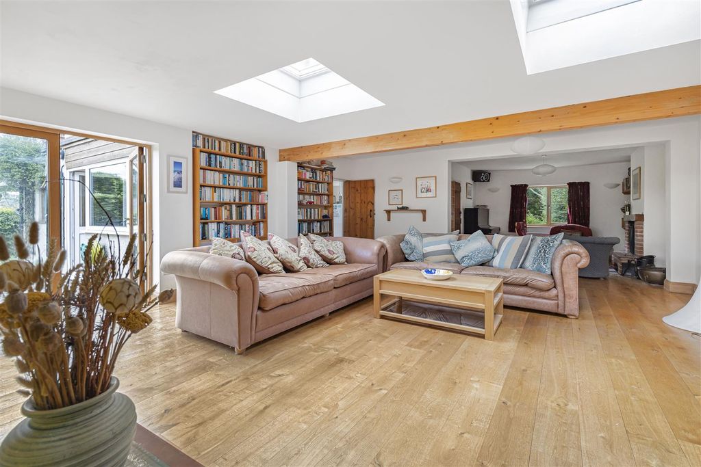 Property photo 3 of 37 31_32196.Jpg