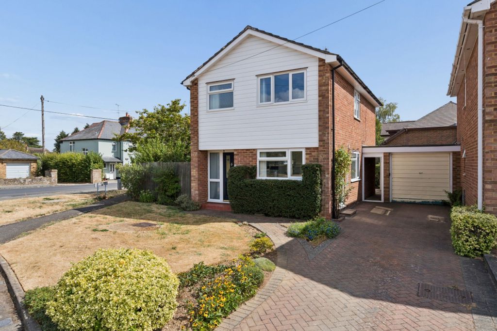 Property photo 1 of 31
